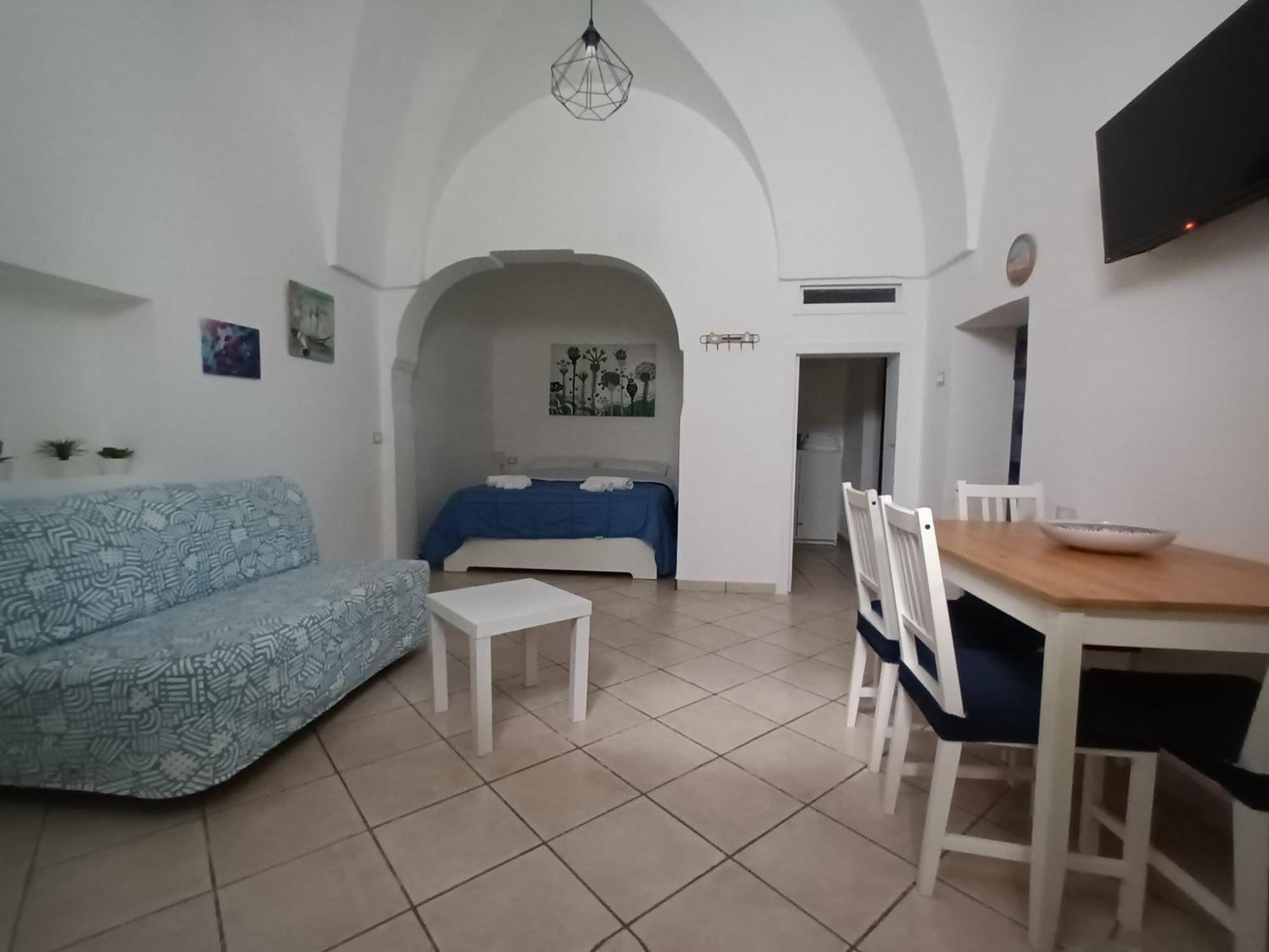 Vico Trieste オストゥーニ エクステリア 写真